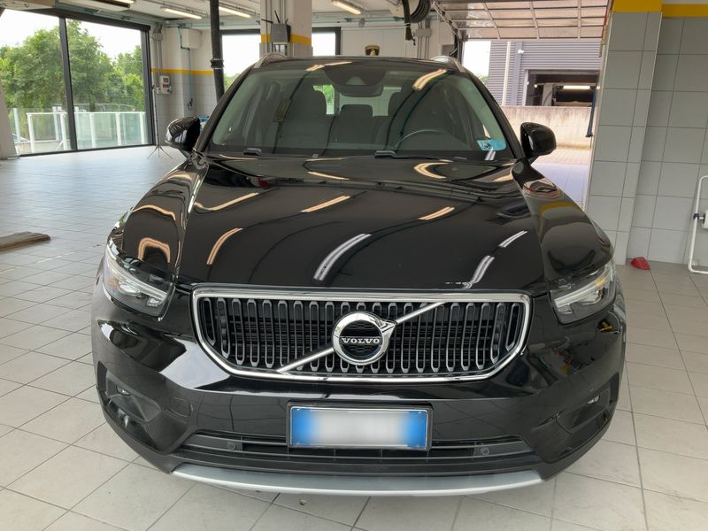 Volvo XC40 2.0 T4 Momentum AWD 2019 – снимка 14