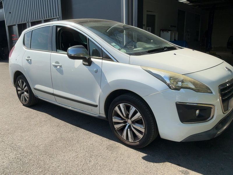 Peugeot 3008 1.6 Blue-HDi Crossway 2016 – снимка 12