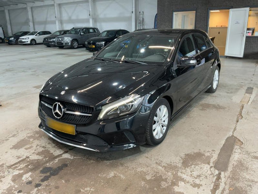 Mercedes-Benz A-Klasse A 180 BlueEfficiency Style 2017 – снимка 1