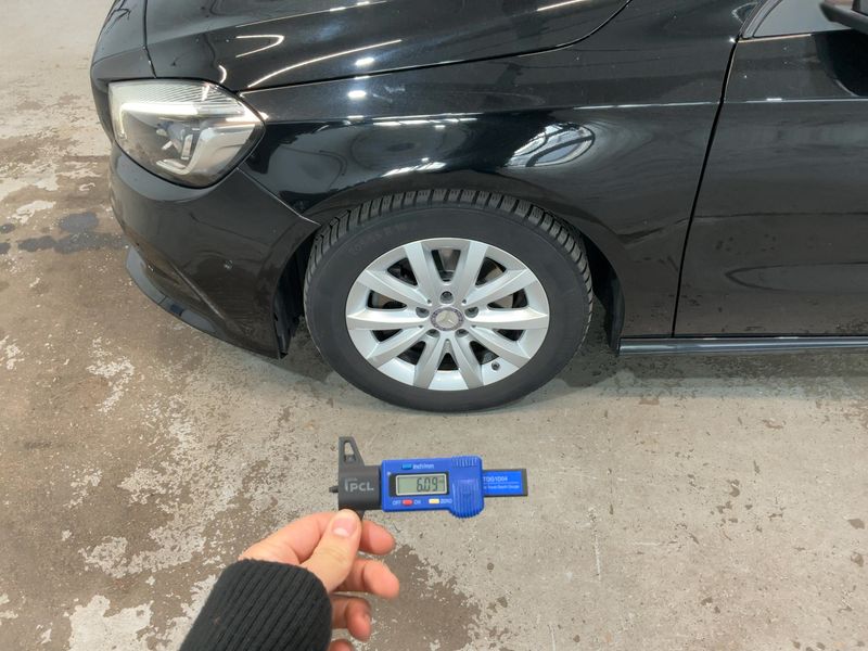 Mercedes-Benz A-Klasse A 180 BlueEfficiency Style 2017 – снимка 3