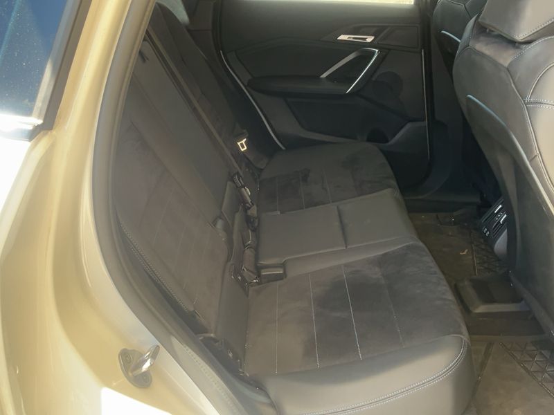 BMW iX1 eDrive 20 M Sport 2025 – снимка 19