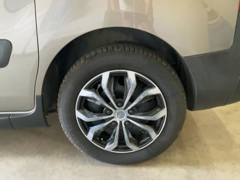 Citroen Berlingo 1.2 e-THP 20 Aniversario Edition 2017 – снимка 5