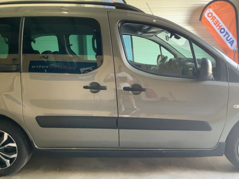 Citroen Berlingo 1.2 e-THP 20 Aniversario Edition 2017 – снимка 10