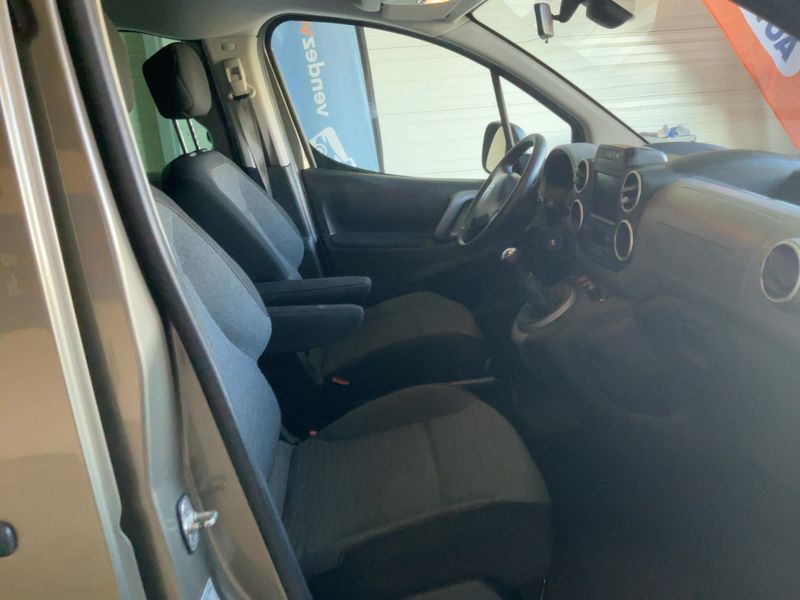 Citroen Berlingo 1.2 e-THP 20 Aniversario Edition 2017 – снимка 16