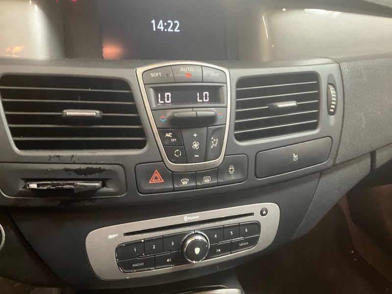 Renault Laguna 1.5 dCi Business Eco2 2013 – снимка на щета