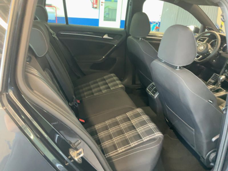 Volkswagen Golf VII 2.0 TDI GTD BlueMotion Tech 2016 – снимка 19
