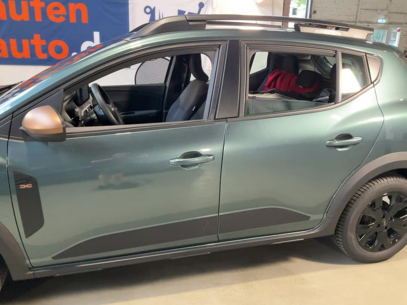 Dacia Sandero 1.0 TCe LPG Stepway Extreme+ 2025 – снимка 4