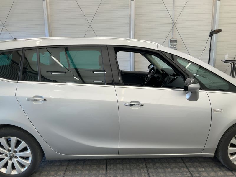 Opel Zafira Tourer 1.4 Turbo Innovation 2013 – снимка 10