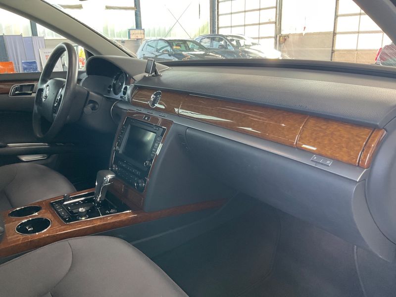 Volkswagen Phaeton 3.6 V6 FSI 4Motion 2014 – снимка 34