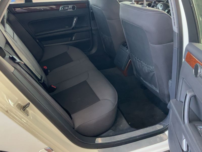 Volkswagen Phaeton 3.6 V6 FSI 4Motion 2014 – снимка 19