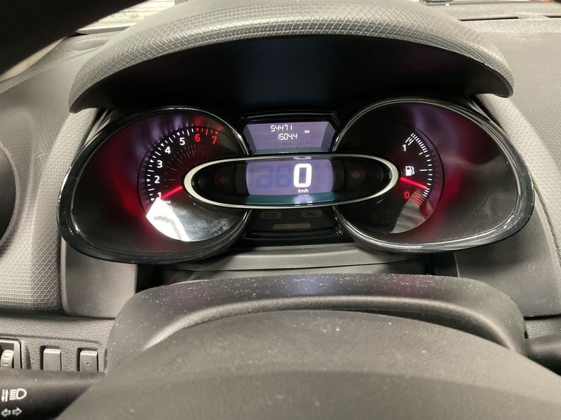 Renault Clio 0.9 Intens 2019 – снимка 18