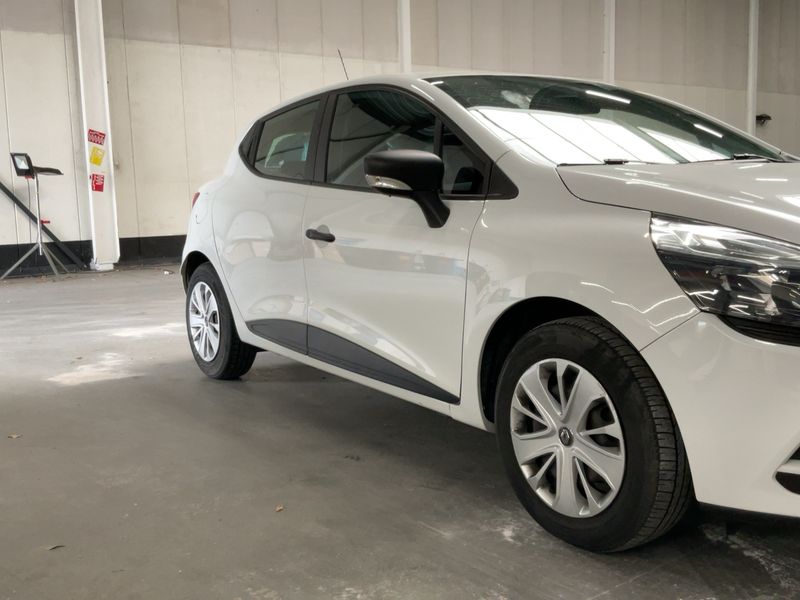 Renault Clio 0.9 Intens 2019 – снимка 12