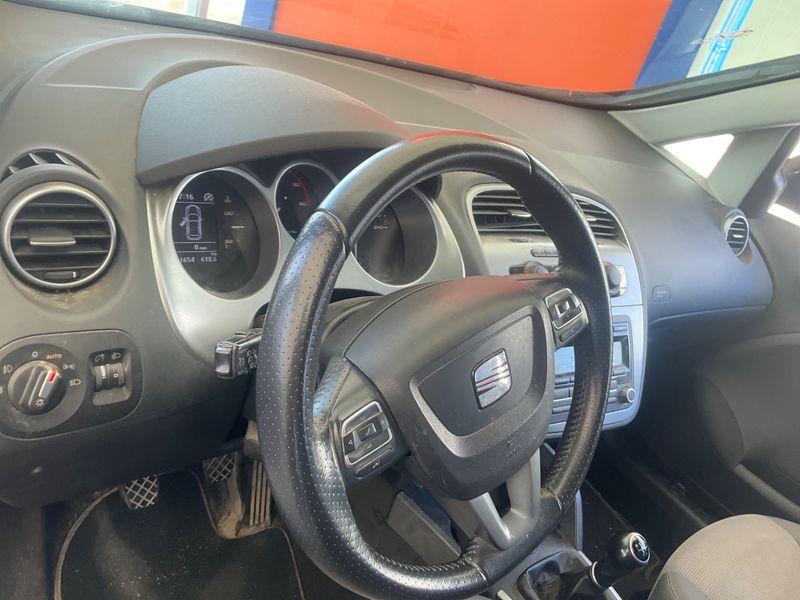 Seat Altea 1.6 TDI Style Ecomotive 2010 – снимка 11