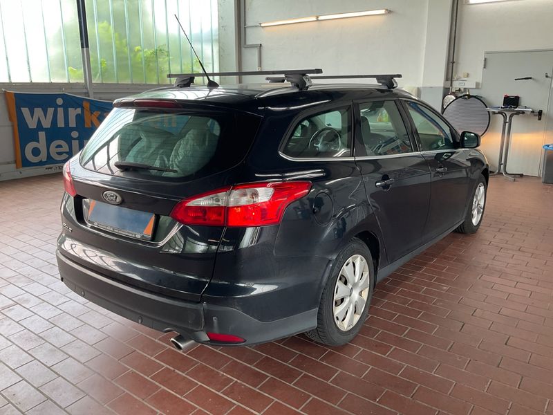 Ford Focus 2.0 TDCi Champions Edition 2012 – снимка 2