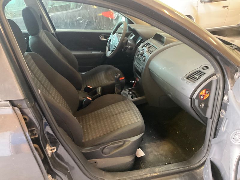 Renault Megane 1.5 dCi Authentique 2007 – снимка 3