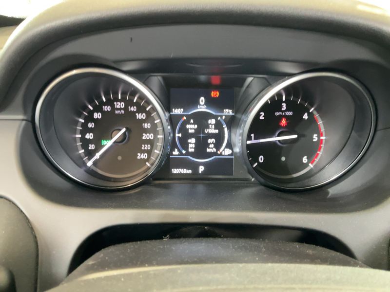 Land Rover Discovery Sport 2.0 Td4 SE AWD 2016 – снимка 19