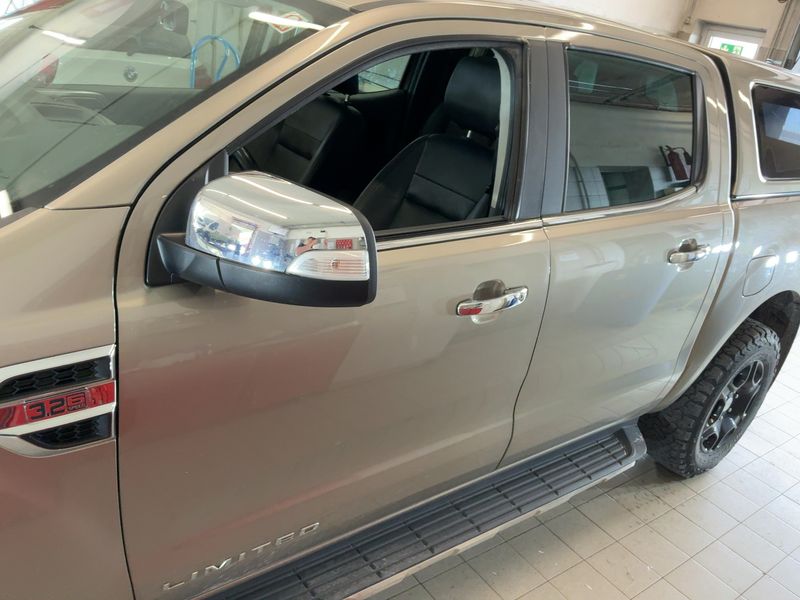 Ford Ranger 3.2 TDCi Doppelkabine Limited 4x4 2017 – снимка 4