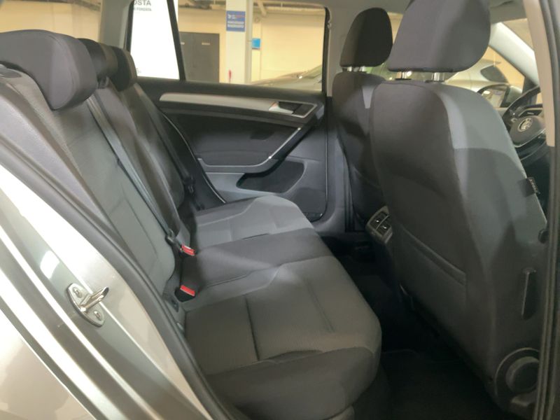 Volkswagen Golf VII 1.6 TDI Comfortline Blue 2015 – снимка 19