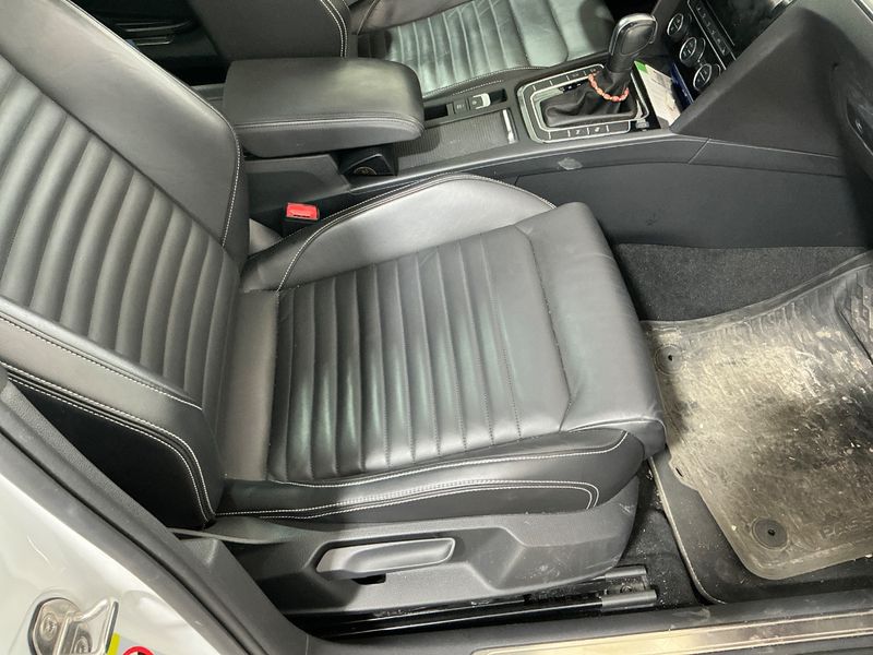 Volkswagen Passat 2.0 TSI Elegance 4Motion 2020 – снимка 24