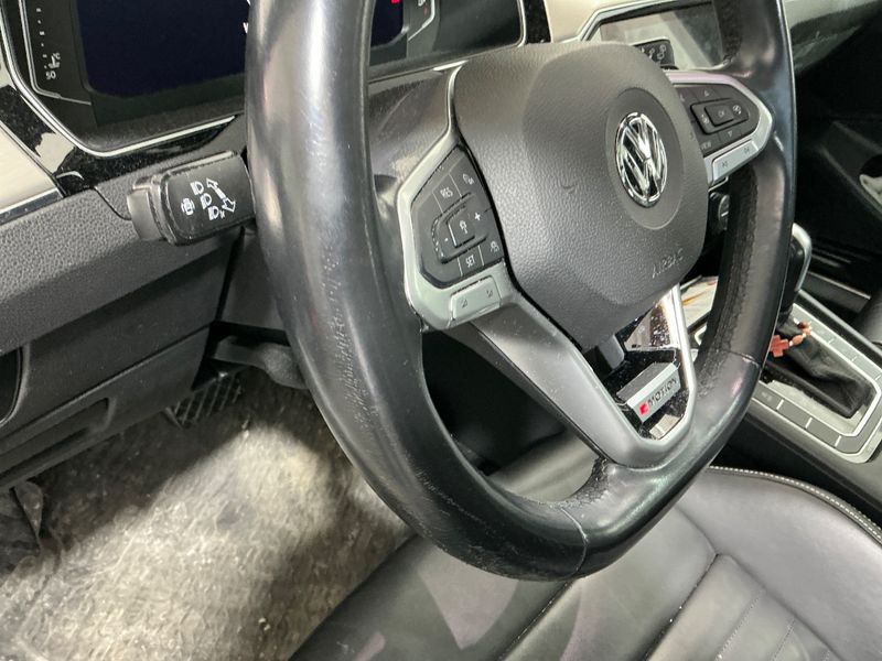 Volkswagen Passat 2.0 TSI Elegance 4Motion 2020 – снимка 25