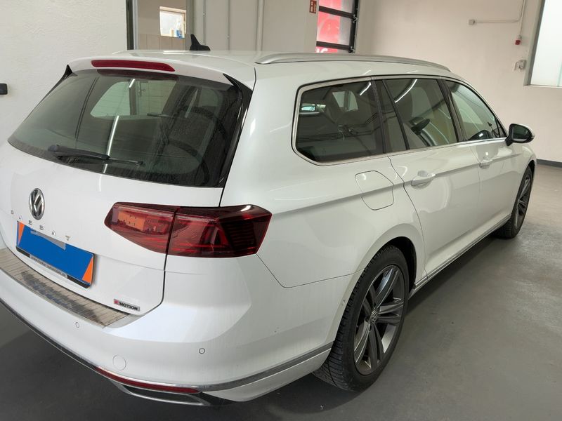 Volkswagen Passat 2.0 TSI Elegance 4Motion 2020 – снимка 8
