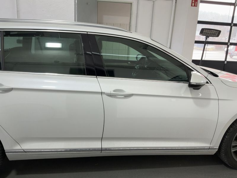 Volkswagen Passat 2.0 TSI Elegance 4Motion 2020 – снимка 10