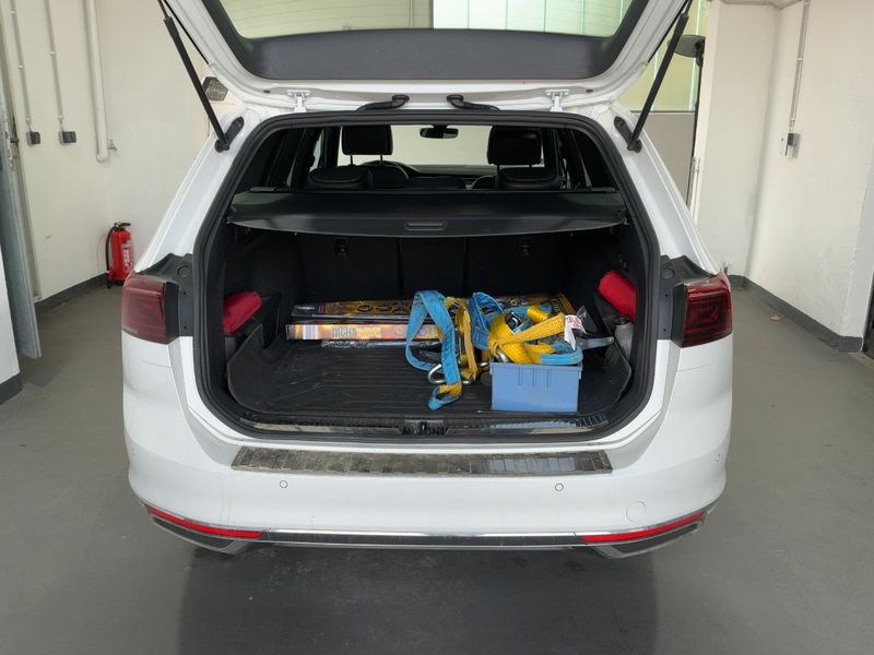 Volkswagen Passat 2.0 TSI Elegance 4Motion 2020 – снимка 15