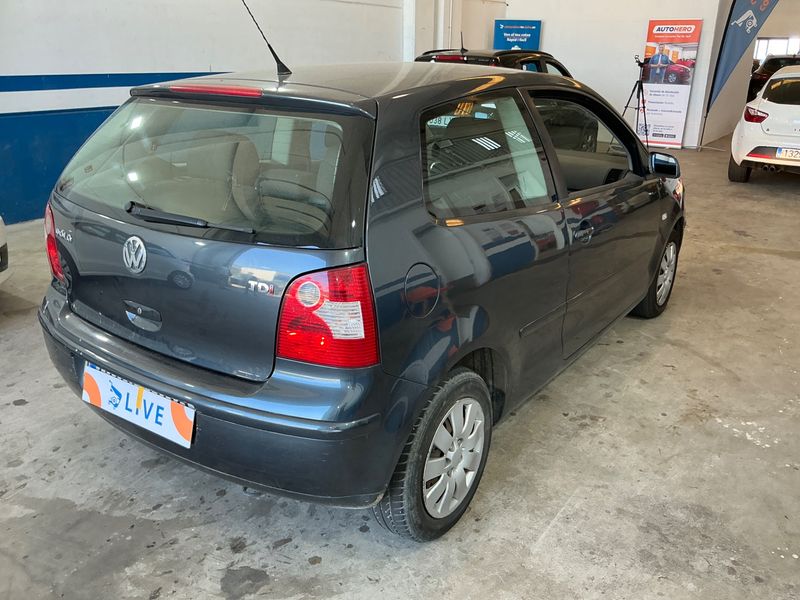 Volkswagen Polo 1.4 TDI Trendline 2004 – снимка 2