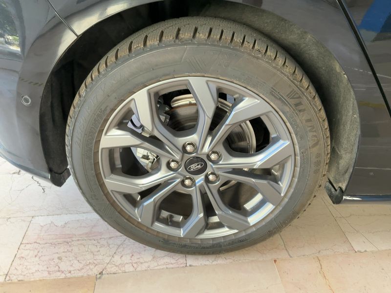 Ford Focus 1.5 TDCi EcoBlue ST-Line 2025 – снимка 9