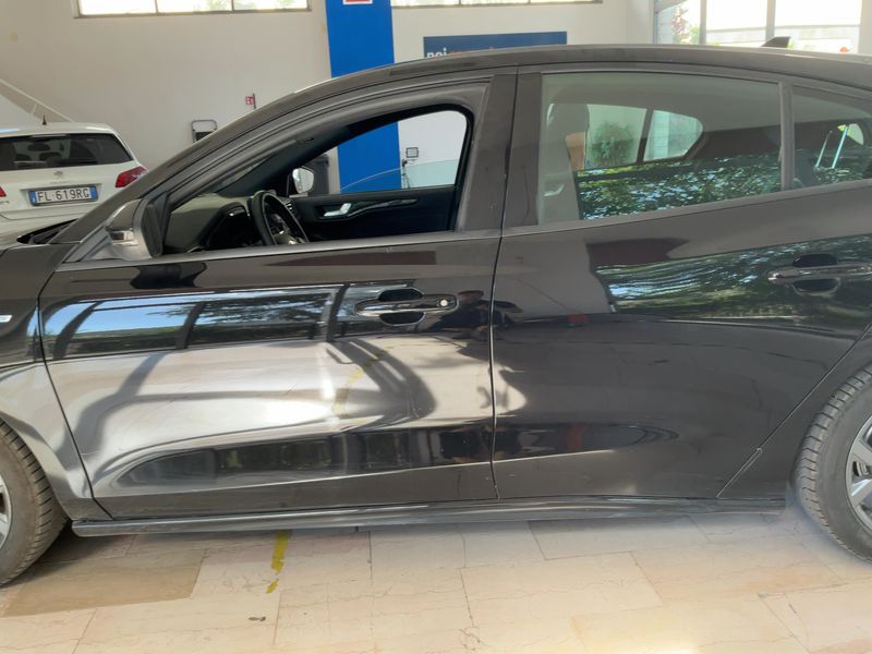 Ford Focus 1.5 TDCi EcoBlue ST-Line 2025 – снимка 4
