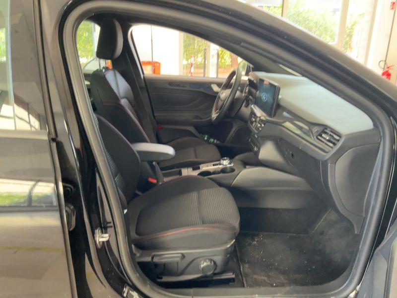 Ford Focus 1.5 TDCi EcoBlue ST-Line 2025 – снимка 16