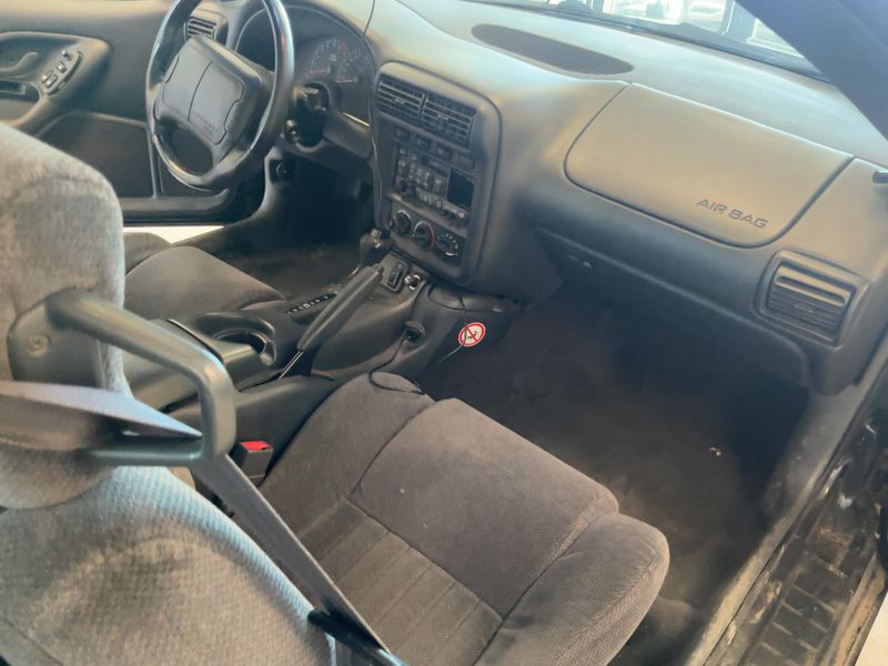 Chevrolet Camaro 3.8 V6 Coupe 1998 – снимка 17