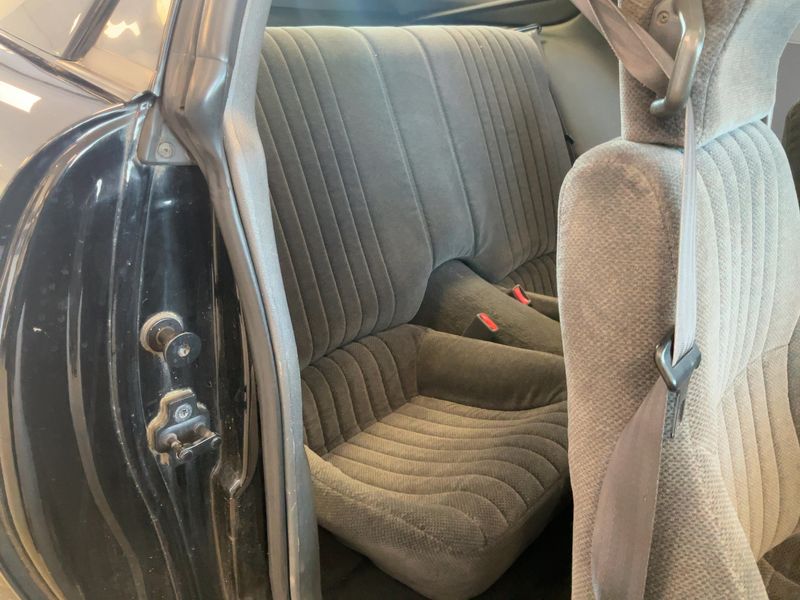 Chevrolet Camaro 3.8 V6 Coupe 1998 – снимка 19