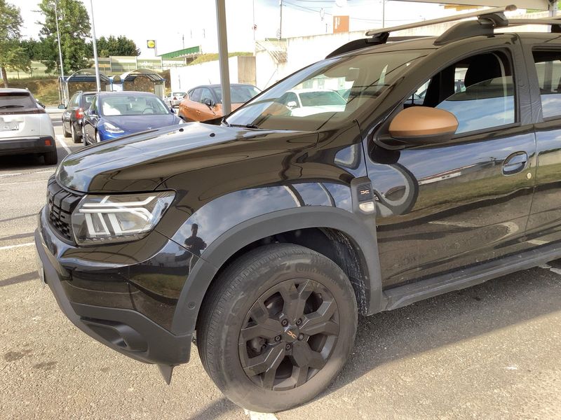Dacia Duster 1.3 TCe Extreme 2023 – снимка 2