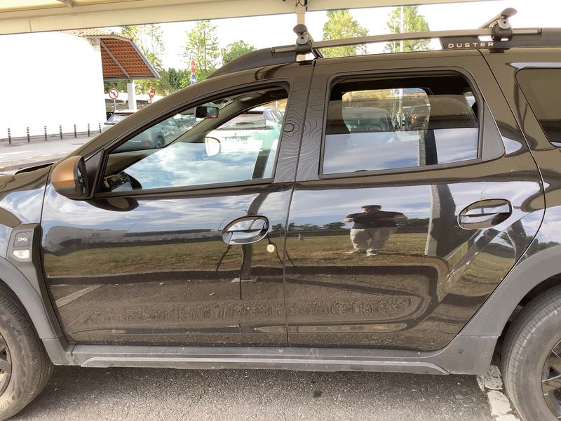 Dacia Duster 1.3 TCe Extreme 2023 – снимка 4
