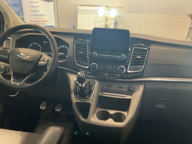 Ford Tourneo Custom 2.0 TDCi Mild-Hybrid 320 L1 Tourneo Titanium 2021 – снимка 18