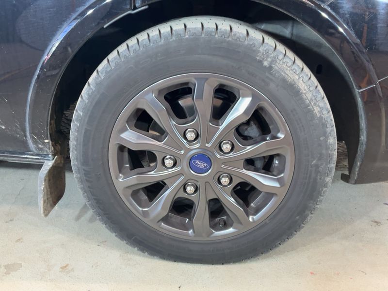 Ford Tourneo Custom 2.0 TDCi Mild-Hybrid 320 L1 Tourneo Titanium 2021 – снимка 11