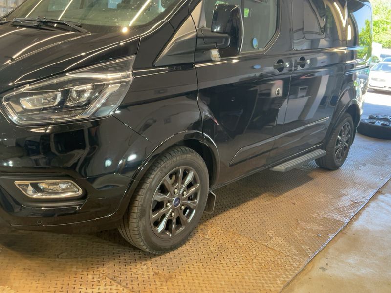 Ford Tourneo Custom 2.0 TDCi Mild-Hybrid 320 L1 Tourneo Titanium 2021 – снимка 2