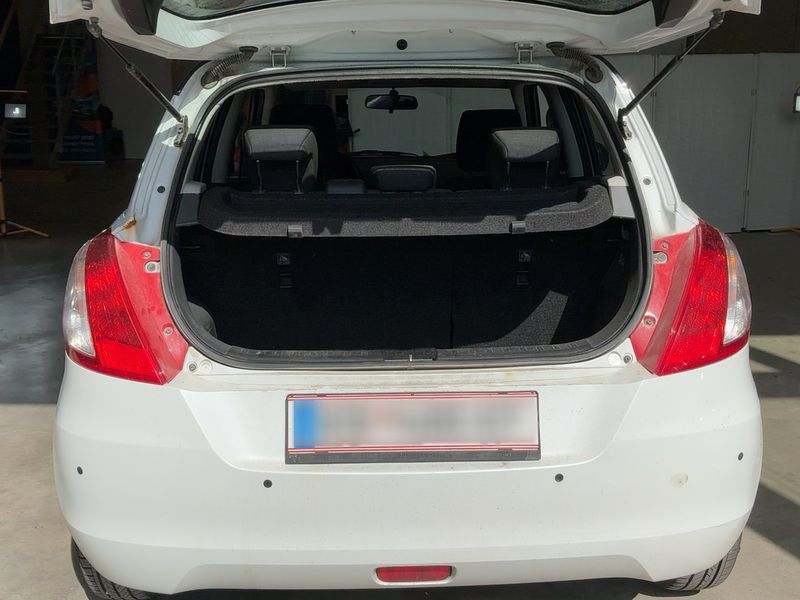 Suzuki Swift 1.2 GL Special 2012 – снимка 16