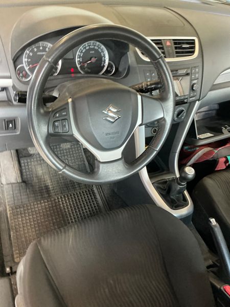 Suzuki Swift 1.2 GL Special 2012 – снимка 33