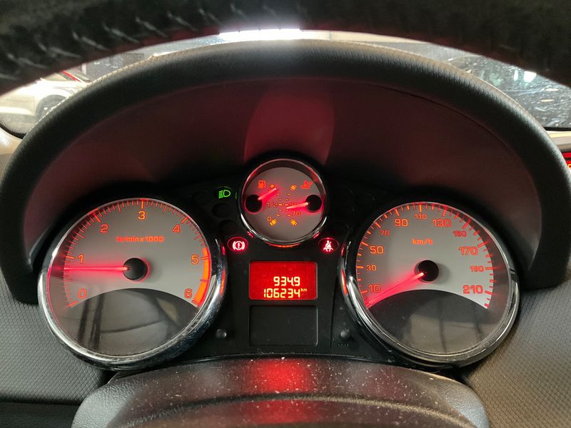 Peugeot 207 1.4 HDi Tendance 2011 – снимка 18