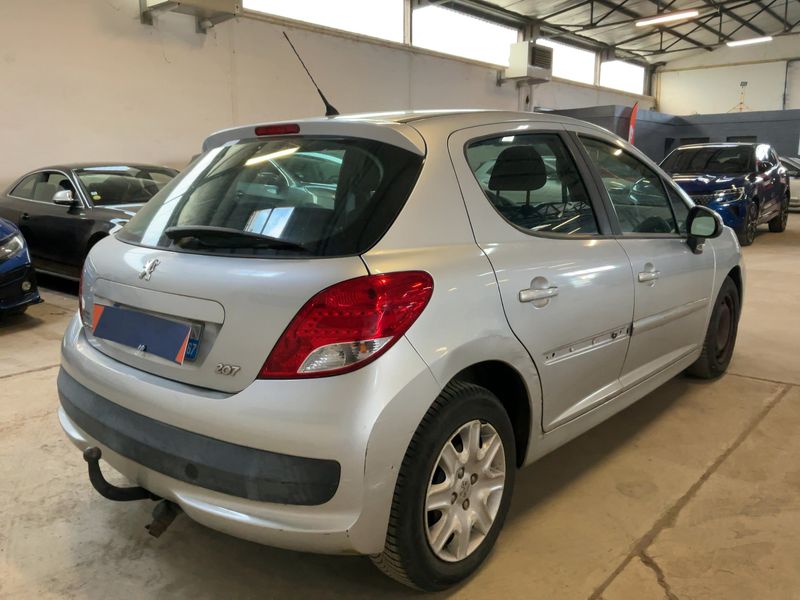 Peugeot 207 1.4 HDi Tendance 2011 – снимка 8