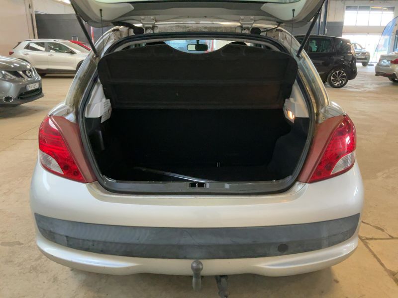 Peugeot 207 1.4 HDi Tendance 2011 – снимка 15