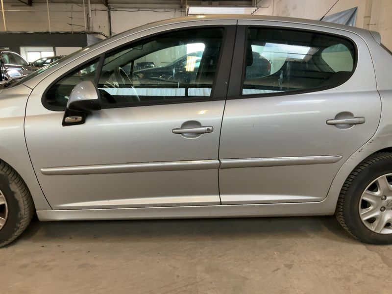 Peugeot 207 1.4 HDi Tendance 2011 – снимка 4