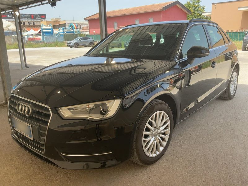 Audi A3 Sportback 1.6 TDI Ambiente 2016 – снимка на щета