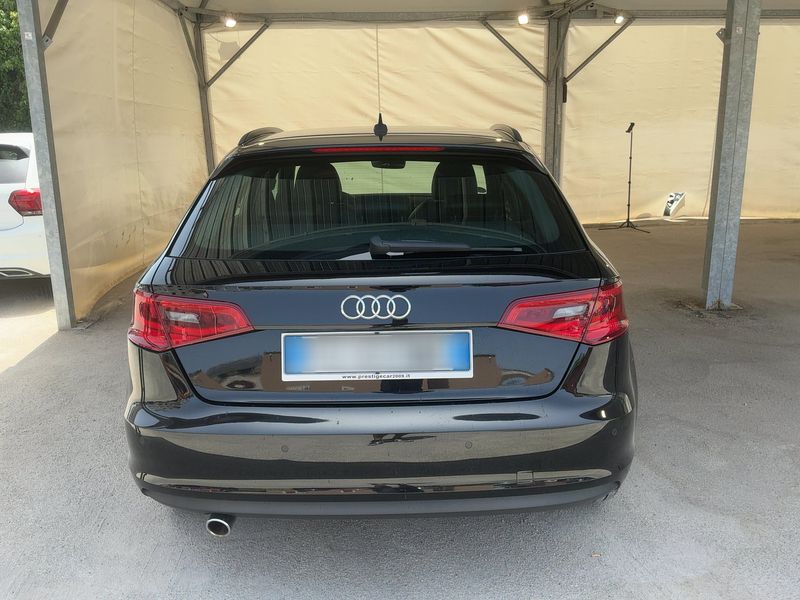 Audi A3 Sportback 1.6 TDI Ambiente 2016 – снимка на щета
