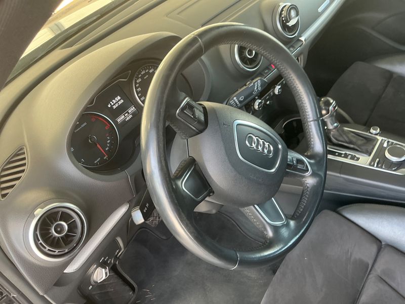 Audi A3 Sportback 1.6 TDI Ambiente 2016 – снимка на щета