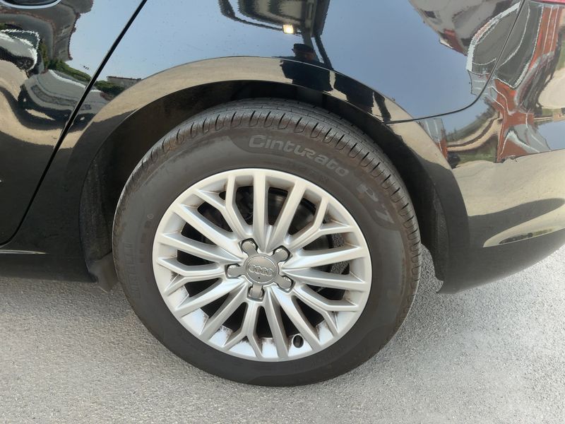 Audi A3 Sportback 1.6 TDI Ambiente 2016 – снимка на щета