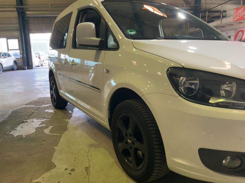 Volkswagen Caddy 2.0 TDI Edition30 2014 – снимка 12