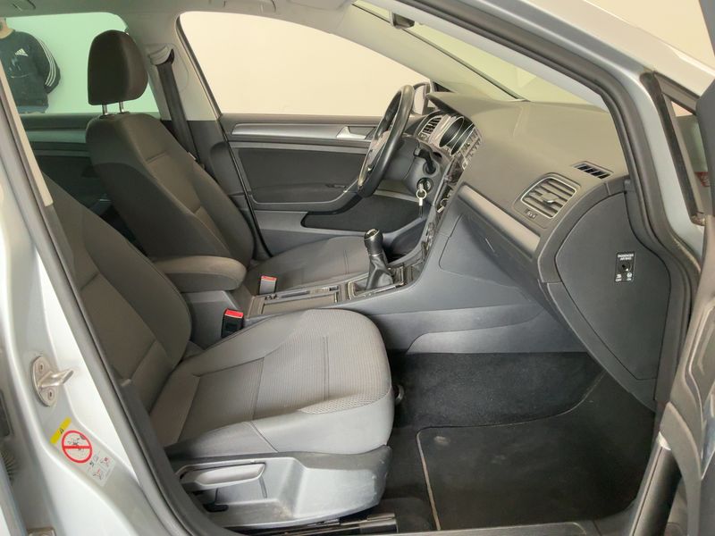 Volkswagen Golf VII 1.6 TDI Comfortline BlueMotion Tech 2019 – снимка 16